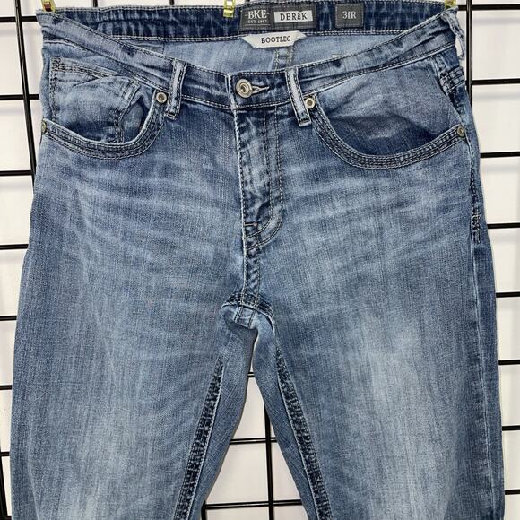 BKE Denim Derek Straight Jeans Mens 31R Bootcut - Picture 2 of 12